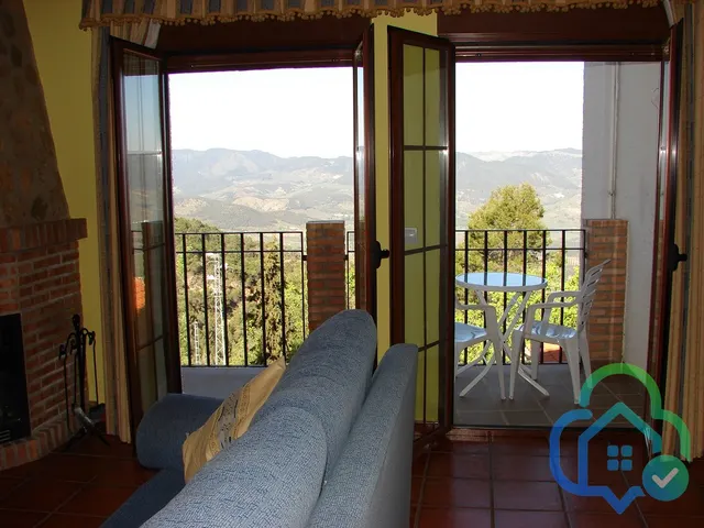 Apartamento 1 dormitorio con terraza en Segura de la Sierra (Jaén)